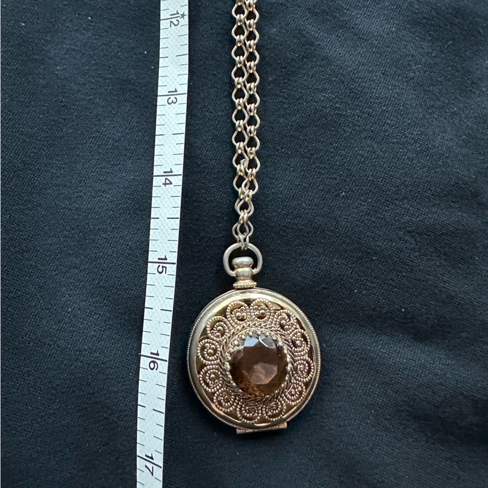 Vintage Avon Victorian Locket with amber gem Chain Necklace Pendant necklace - Picture 12 of 12